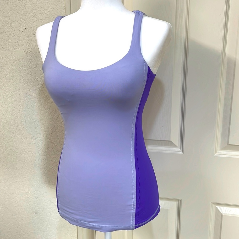 LULULEMON Athletica Color Block Racerback Padded Tank Top—Size Small (4 or 6)